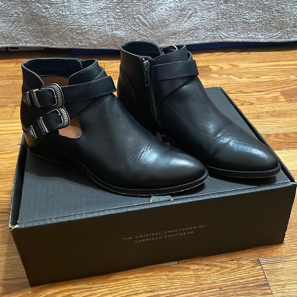 Frye Ray Western Bootie Size 6
